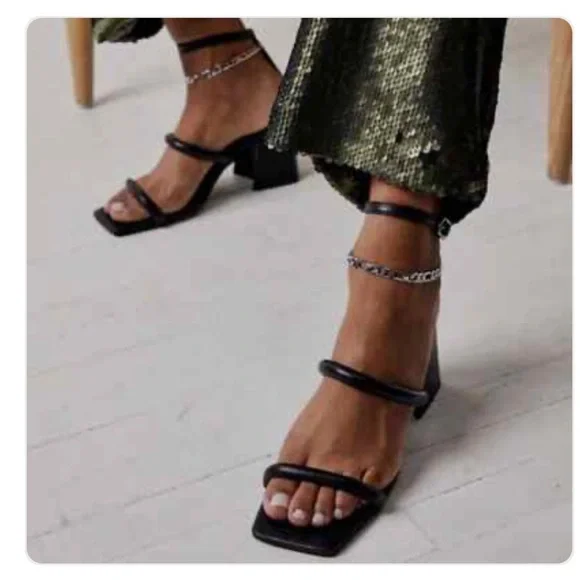 Free People Black Heeled Sandals with Chain Detail. Sz 38 - Picture 9 of 11